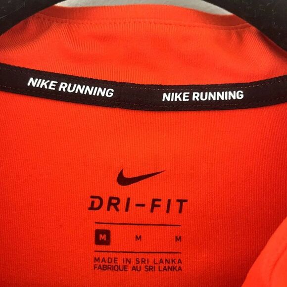 Nike Red Long Sleeve Top with Flag Detail - Picture 4 of 8